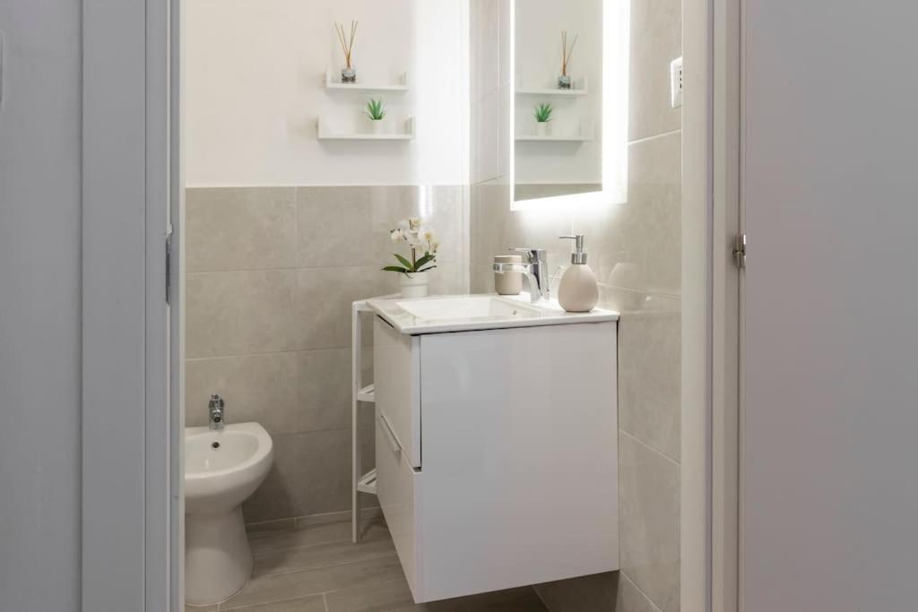 Centro Deluxe Suite Con Wi-Fi E Netflix Turin Luaran gambar